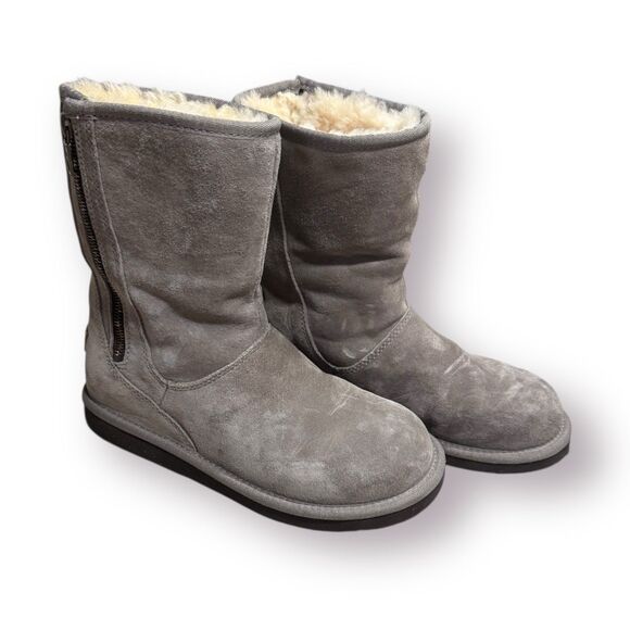 UGG Gray Leather Shearling Lined Zip Boots Women's 7 Mid Calf Boots Winter - Picture 1 of 9